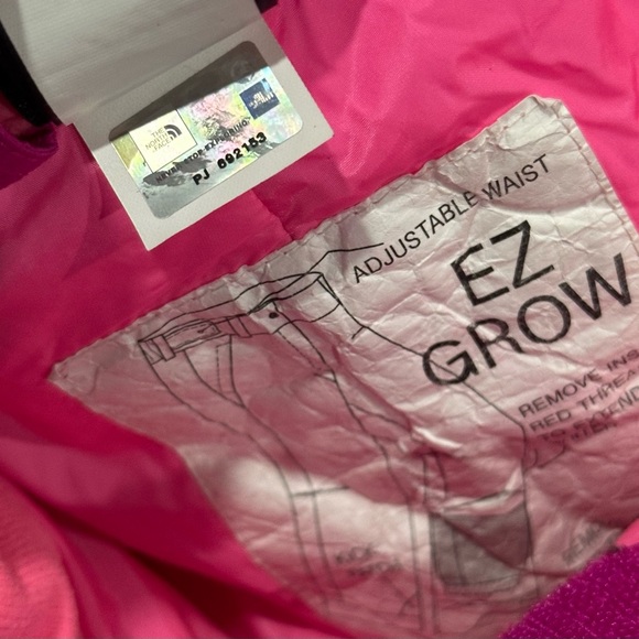The North Face Hyvent Waterproof Hot Pink Snow Pants GIRLS M MEDIUM 10-12 - Picture 8 of 9
